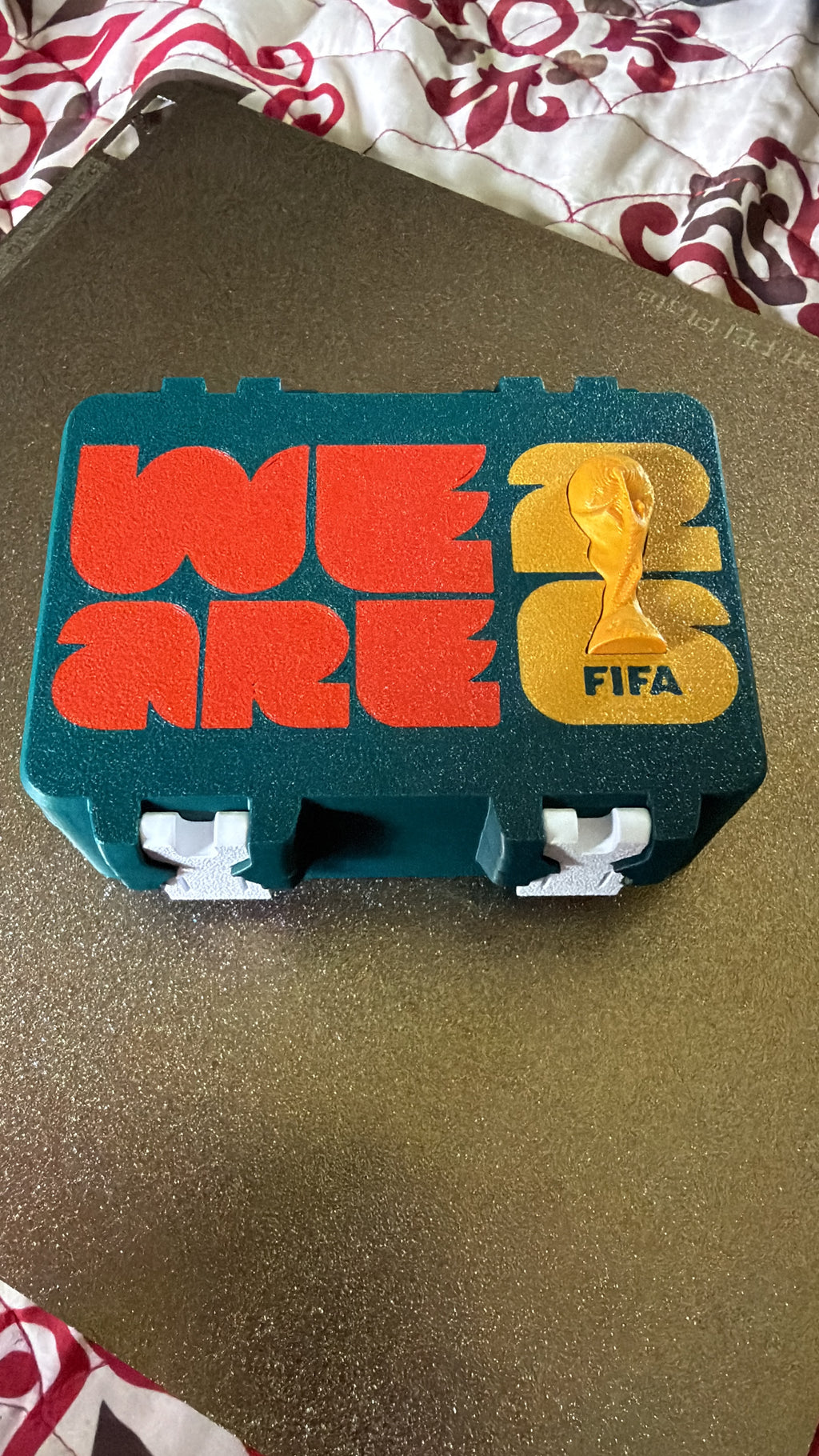 Caja doble compartimiento de stickers album Mundial 2026 (500)
