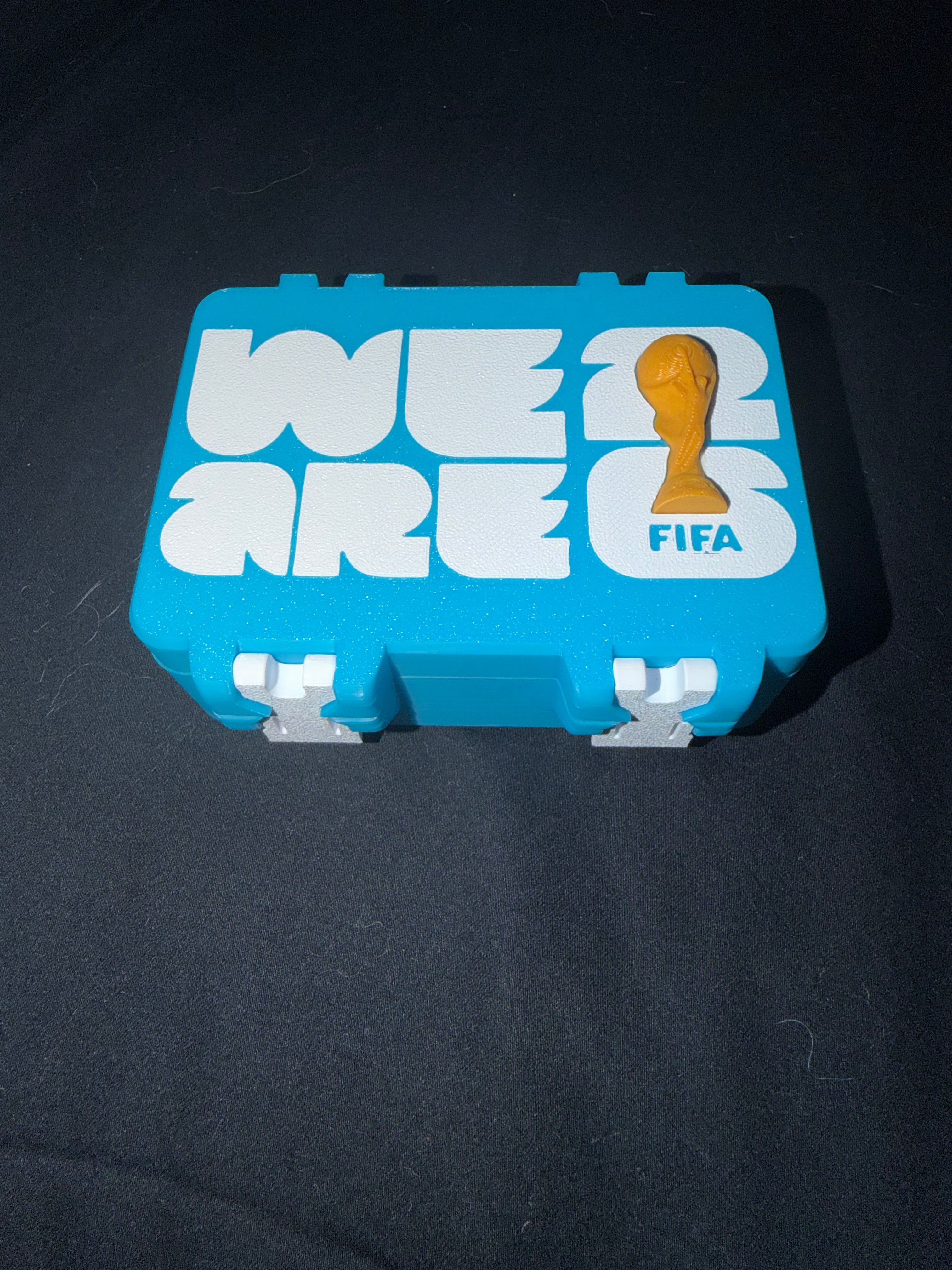 Caja doble compartimiento de stickers album Mundial 2026 (500)